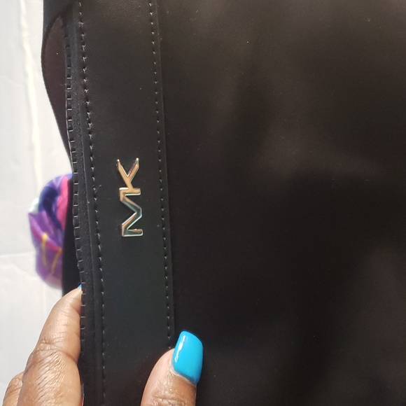 Mk Men Crossbody messenger bag 🎒 - Picture 3 of 6